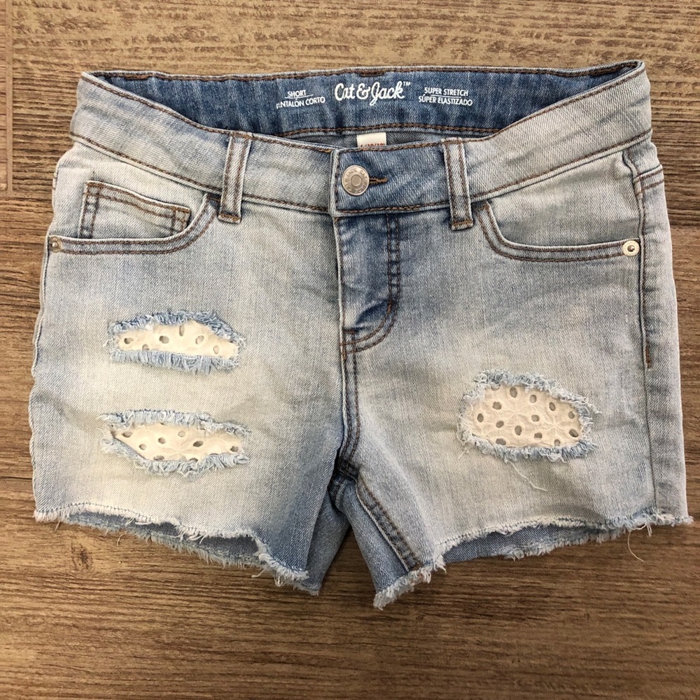 EUC Cat & Jack Super Stretch Frayed Shorts size L
